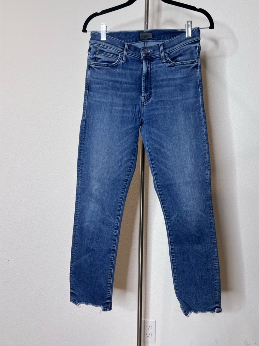 MOTHER The Rascal Ankle Chew Jeans - Picture 2 of 7